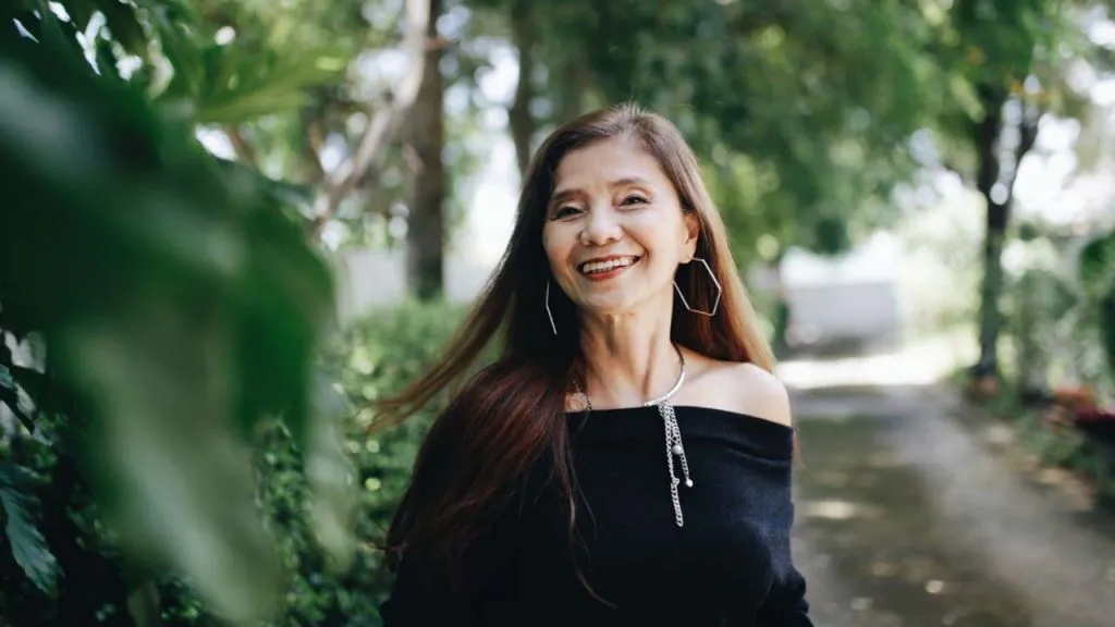 โสภิต สุนทรธนสถิตย์ เน็ตไอดอลวัย 60 ปี  ผู้ส่งความสดใส และแรงบันดาลใจ