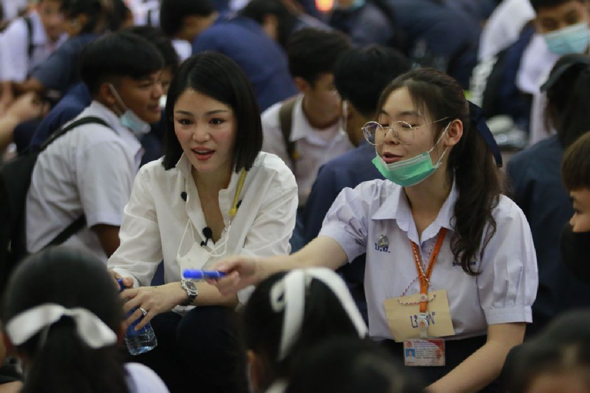 “มาดามเดียร์” ร่วมจัดกิจกรรมเสริมสร้างองค์ความรู้และการมีส่วนร่วมทางการเมืองท้องถิ่นของเยาวชน