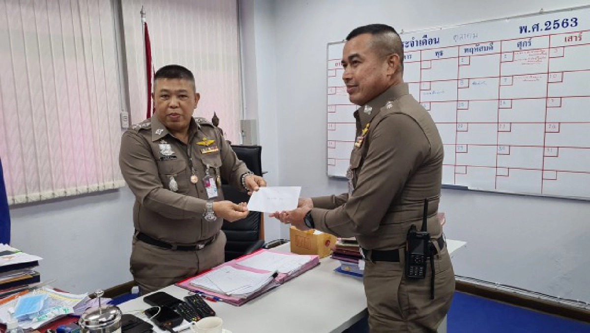 ตำรวจพากันดีใจรับเบี้ยเลี้ยงโควิด19 สุดท้ายคอตกกลับบ้านโดนเมียยึดเรียบ