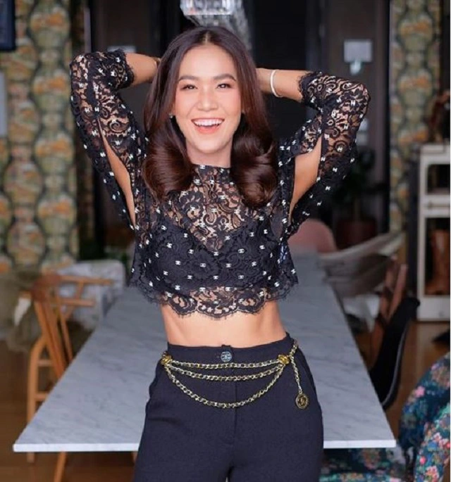 กาละแมร์ พัชรศรี แนะวิธีปรับตัวสร้างรายได้จากที่บ้านให้ได้พันล้าน!