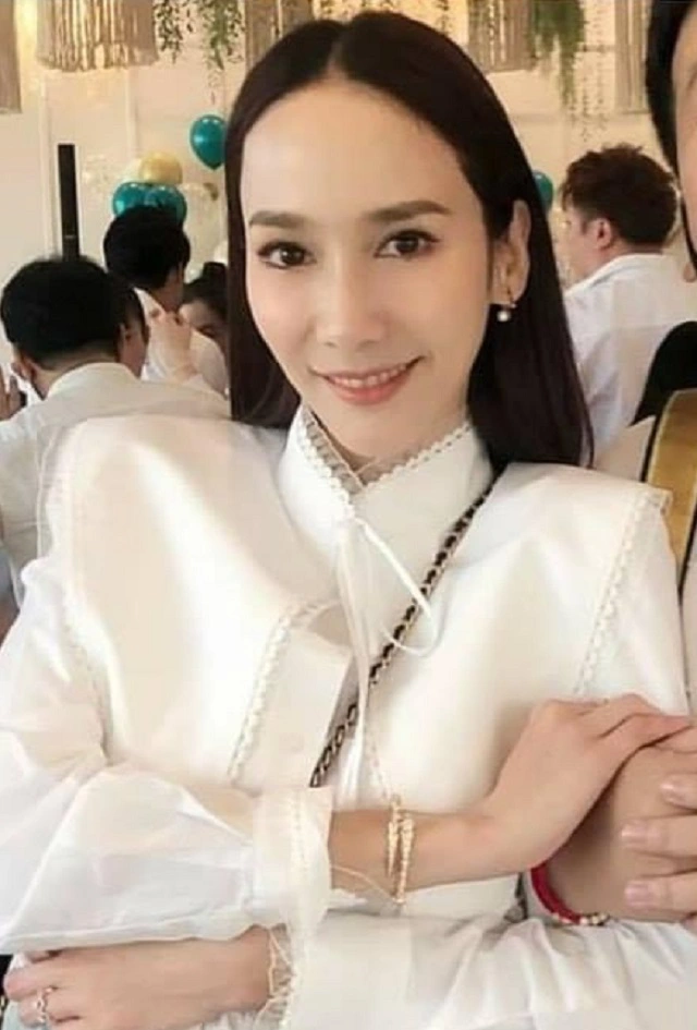 เปิดราคากำไลเพชร ไฮโซพก มอบให้เป็นของขวัญวันเกิด อั้ม พัชราภา