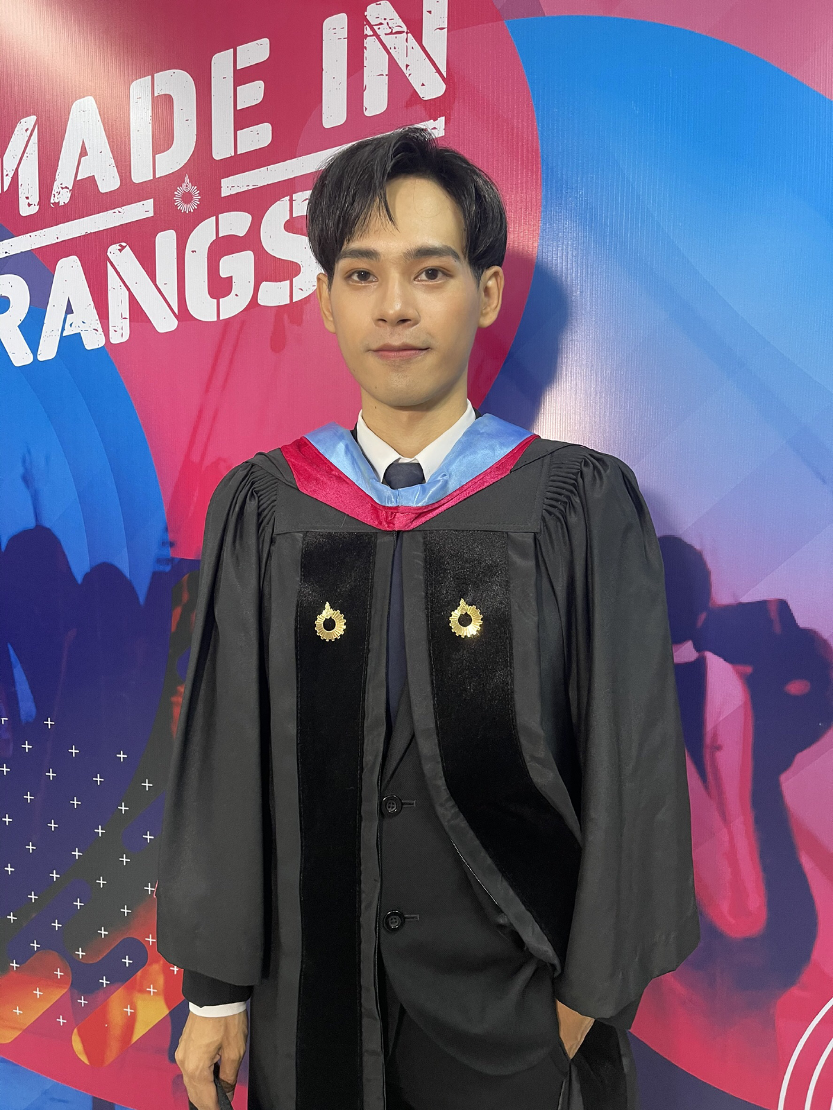 ณเดชน์-ตั้ม-ลูกหนุน-ลาดา เรียนจบแล้ว! ตบเท้าเข้ารับปริญญาที่ ม.รังสิต