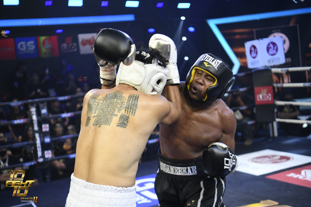 รัศมีแข ชนะ เอ็กซ์ ธิตินันท์ อย่างสมศักดิ์ศรีใน10Fight10