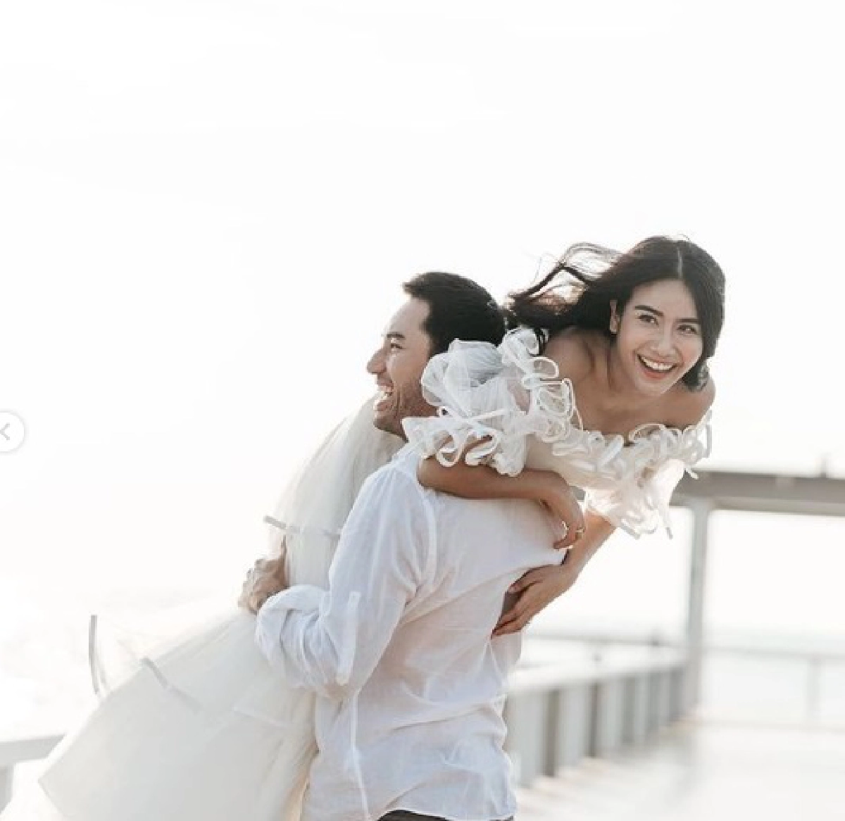 เจสัน ยัง ประกาศเลื่อนงานแต่ง หลังโควิด-19 ระบาดหนัก