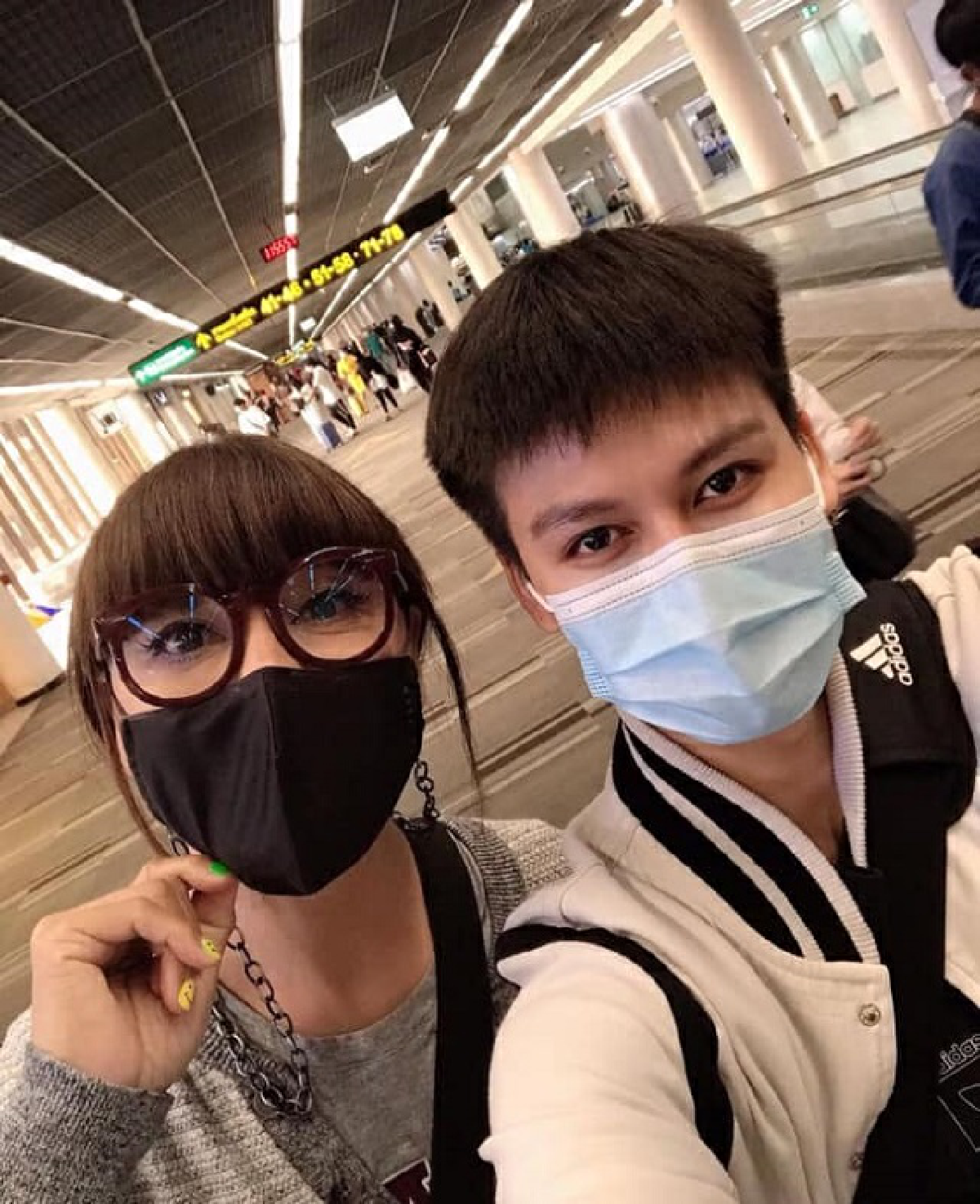 มัม ลาโคนิค เปิดตัวคบแฟนเด็กอายุห่าง 30 ปี มั่นใจไม่ได้เข้ามาหลอก