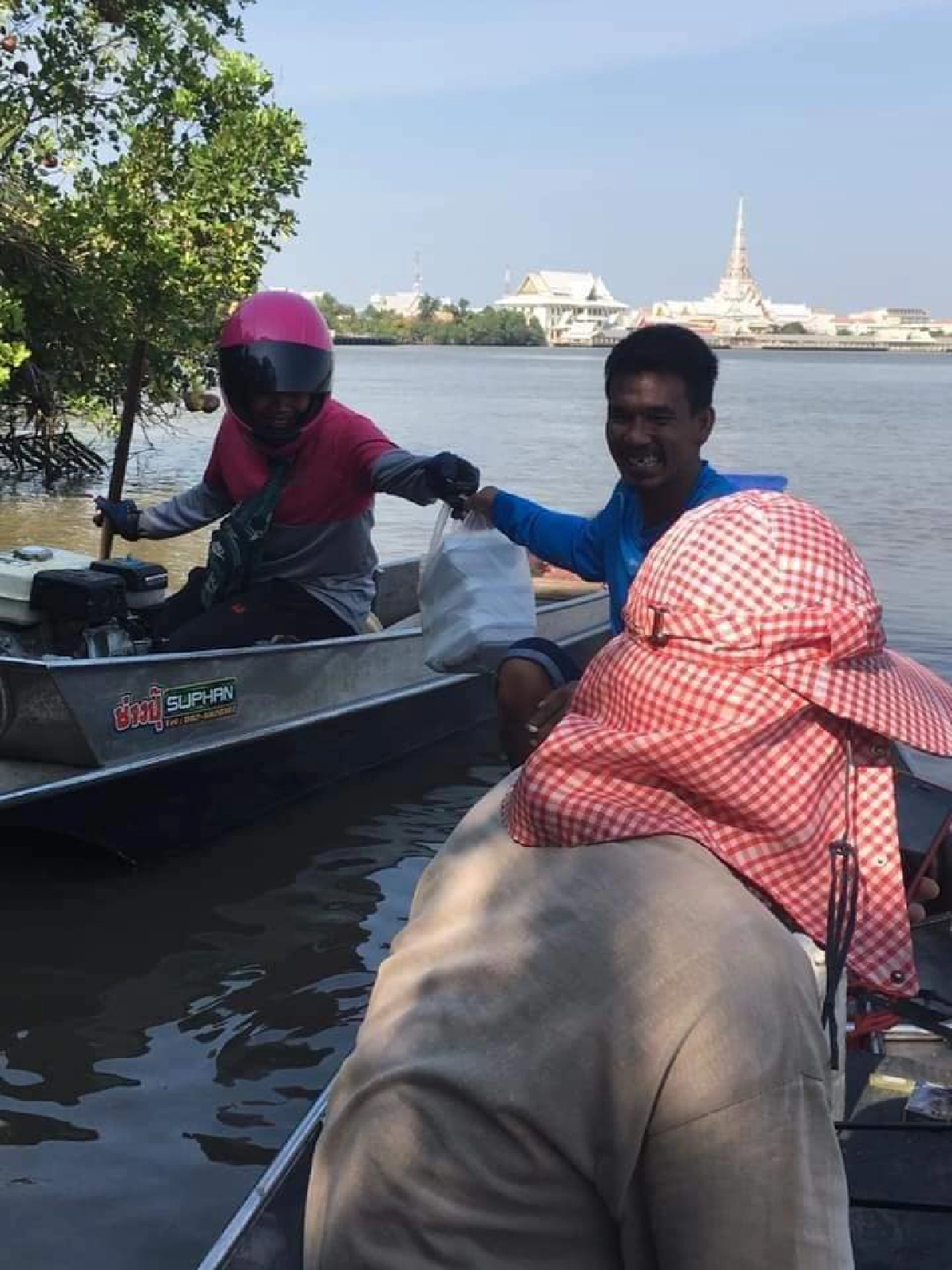 โซเชียลถูกใจ มิติใหม่ของไรเดอร์ \"บริการทุกระดับประทับใจ\"