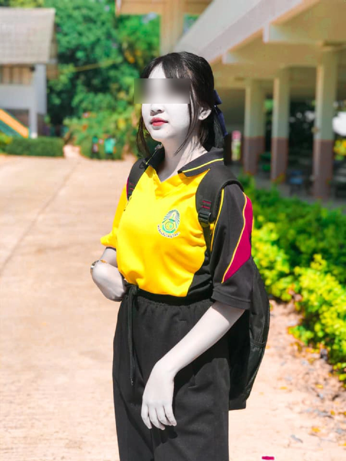 ใครเห็นก็อมยิ้ม สาวน้อย นึกสนุก ใช้แอปฯปรับสีผิวแกล้งเพื่อนยกแก๊ง