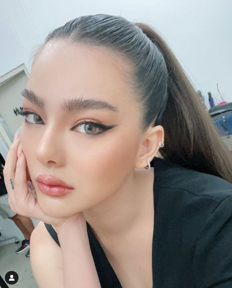 ดิว อริสรา ผลตรวจเป็นลบ ขอกักตัวต่อ หลังคนติดโควิดร่วมงานวันเกิดเพื่อน