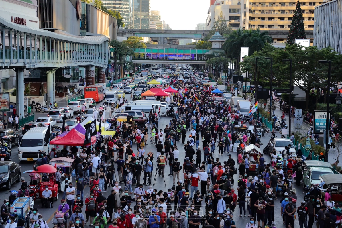 ราษฎรพิพากษามาตรา112