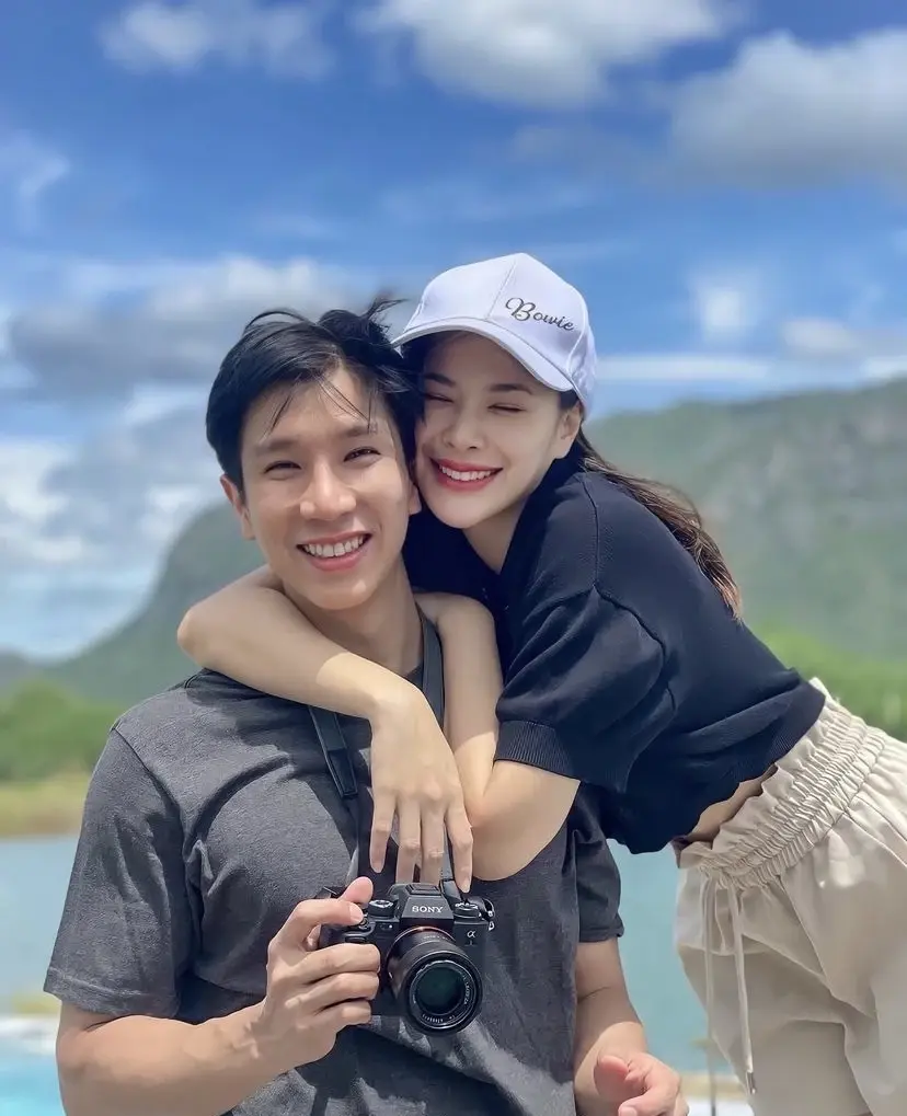โบวี่ อัฐมา สายเปย์ตัวจริง! ควงว่าที่เจ้าบ่าว ปู ฉลองวันเกิดที่สิงคโปร์  