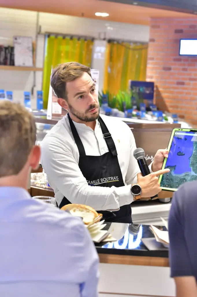 ธรรมชาติ ซีฟู้ด ฉลองครบรอบ 15 ปี ขอบคุณลูกค้าจัดงาน "Oyster MasterClass"
