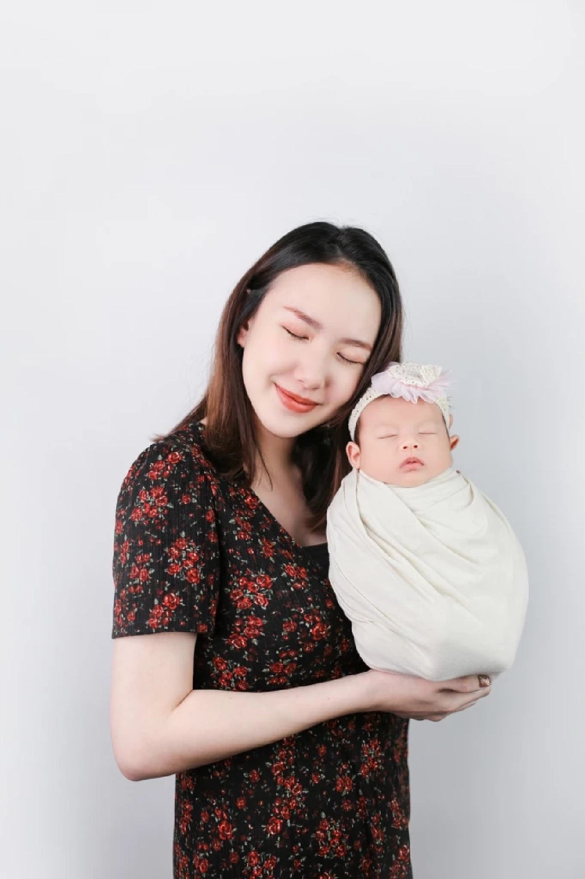 ปังไม่ไหว! ตัวผึ้ง กาญจนา เปิดธุรกิจถ่ายแบบ ตอบโจทย์คุณแม่ดารา