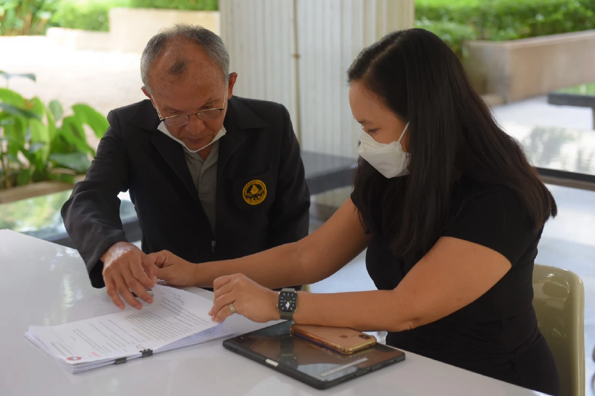 ร้องอธิการบดีจุฬาฯ ตรวจสอบผลการศึกษาดีลควบรวมทรู-ดีแทค กังขาไม่โปร่งใส