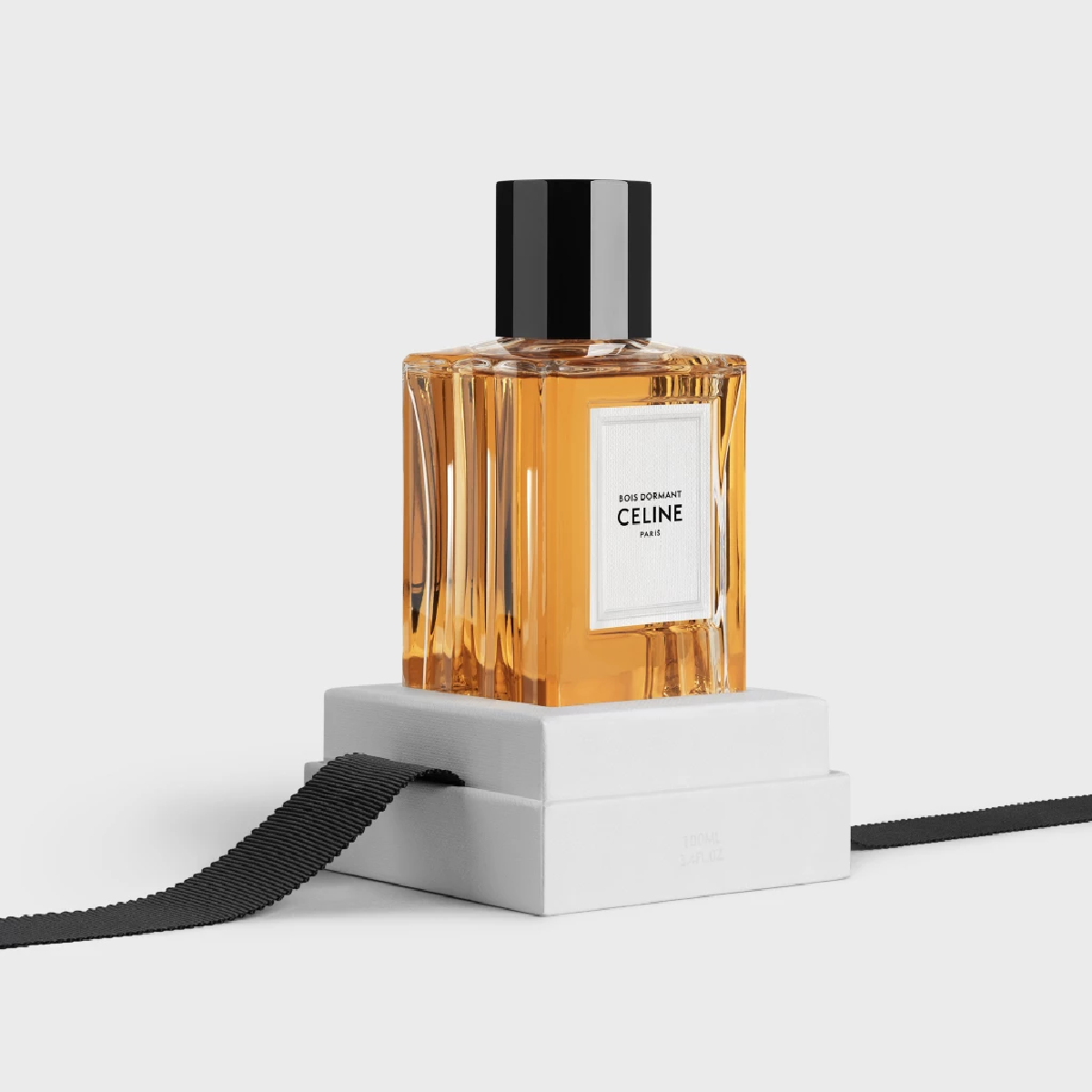 BOIS DORMANT ความหอมสุดคลาสสิกอันเป็นจิตวิญญาณของ CELINE โดย HEDI SLIMANE
