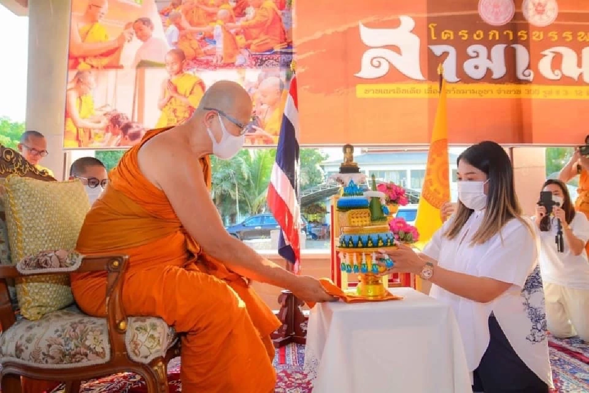 ไฮโซผิง สุภาวดี สร้างบุญใหญ่ บวชเณรเด็กอินเดีย 305 รูป