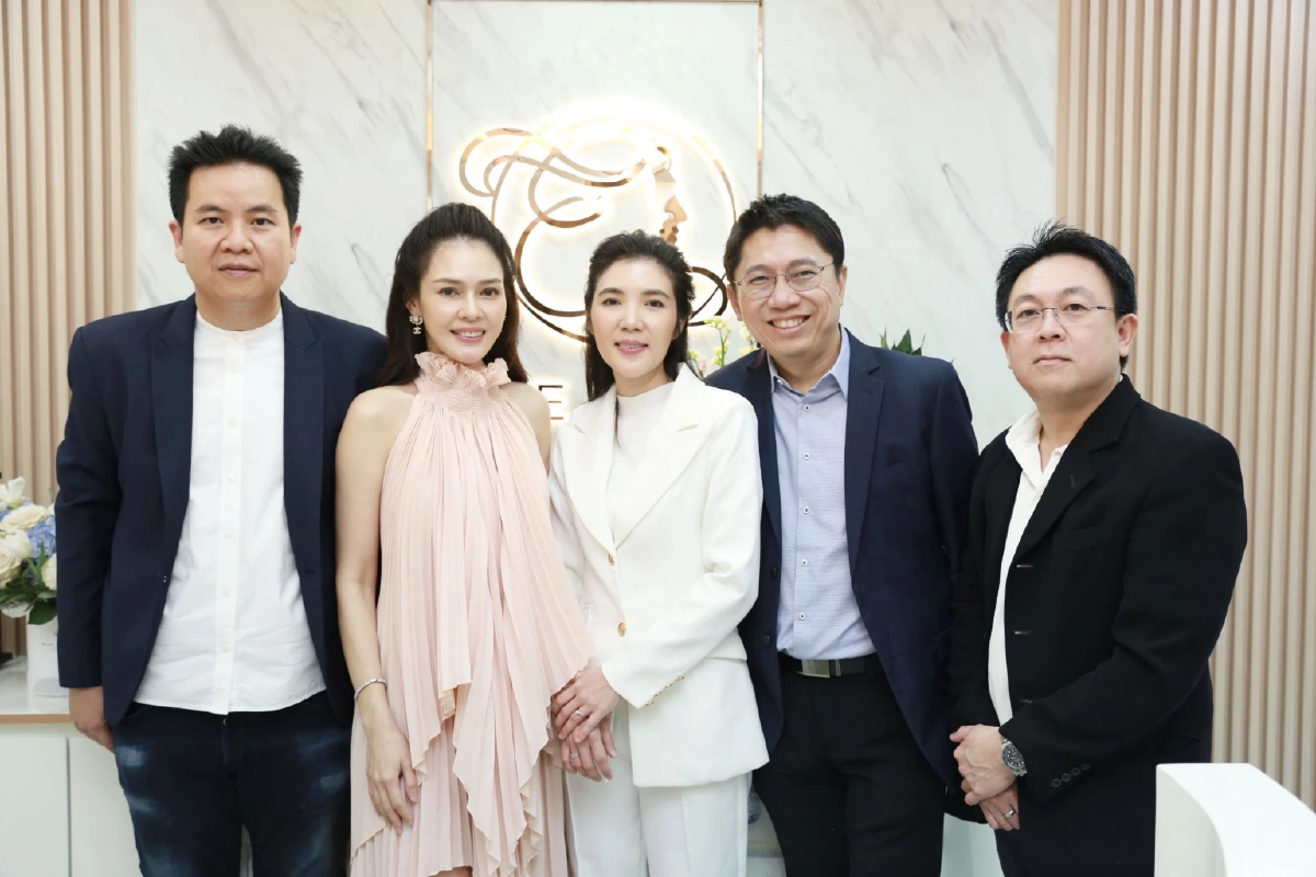 เดียร์ ปริษา ทุ่ม 10 ล้าน! เปิด เดอะวีต้าคลินิก เอาใจสายสุขภาพความงาม