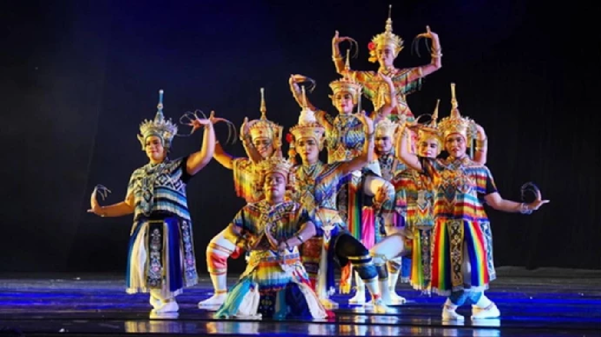 สุดว้าว! ยูเนสโก ตั้งรูป โนรา ของไทย บนปกเพจ เฟซบุ๊ก