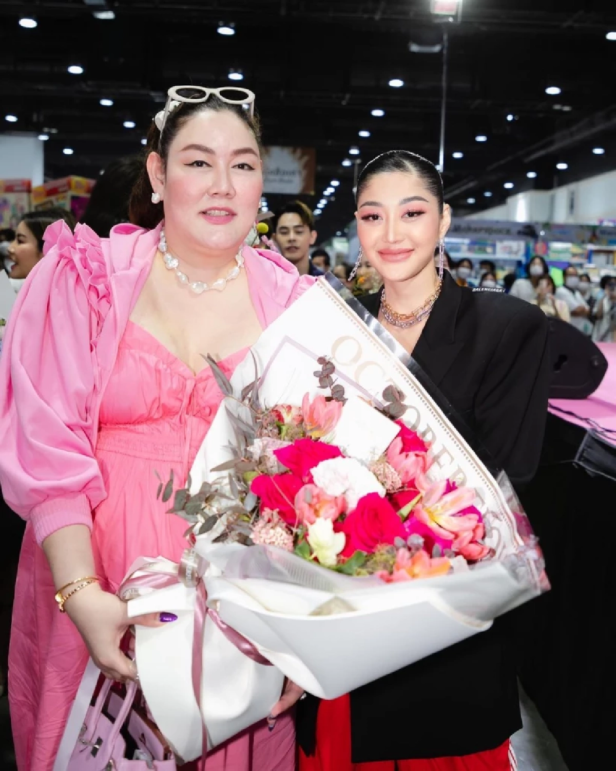 มิ้วกี้ ไปรยา เปิดตัวพ็อกเก็ตบุ๊กเล่มแรกในชีวิต ก้าวผ่านทุกดราม่า