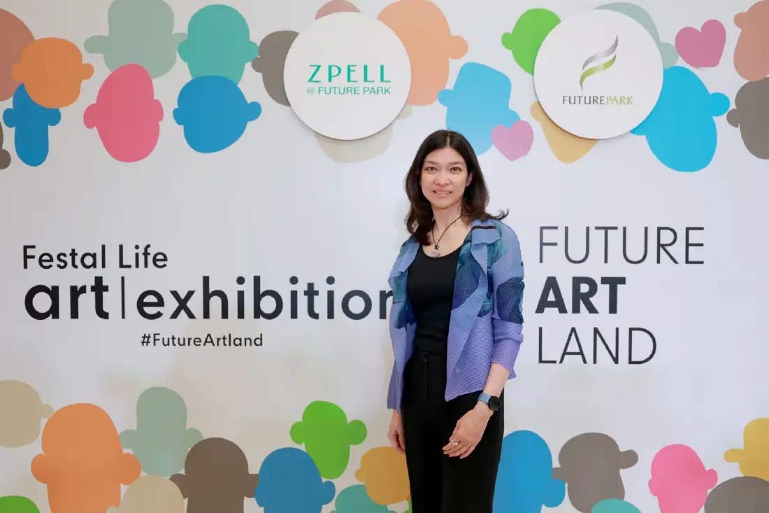 มีน พีรวิชญ์ ชมพื้นที่ศิลปะแห่งใหม่ FUTURE ART LAND ปลุกกระแสคนรักงานอาร์ต