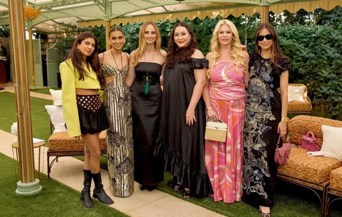 แองจี้ แอนเจสิส ดีไซน์เนอร์สุดปัง เฉิดฉาย Paris Fashion Week 2023 
