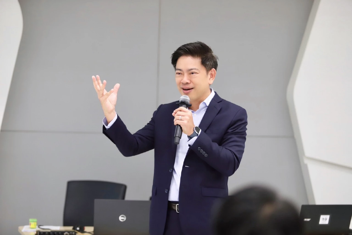 เกรียงชัย บุญโพธิ์อภิชาติ ประธานเจ้าหน้าที่บริหารด้านการเงิน (Chief Financial Officer)