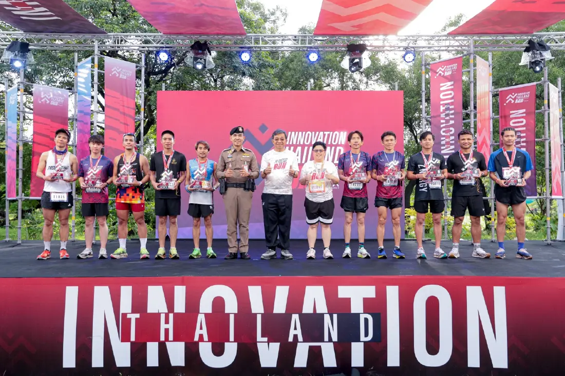 ท็อป จรณ แท็กทีม จ๊ะจ๋า พริมรตา ร่วมวิ่งงาน Innovation Thailand Run 2023   