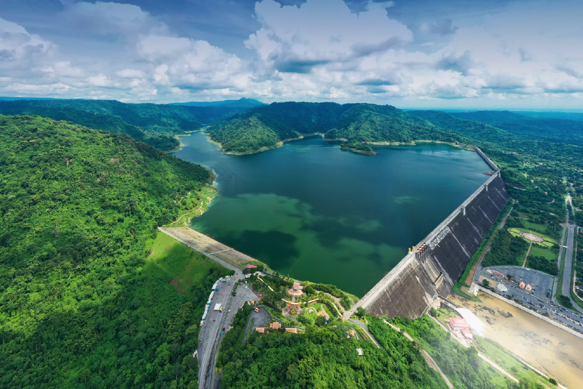 พาเที่ยวป่าหน้าฝน นครนายก ปราจีนบุรี สระแก้ว สวรรค์นักเดินทางสายรักธรรมชาติ