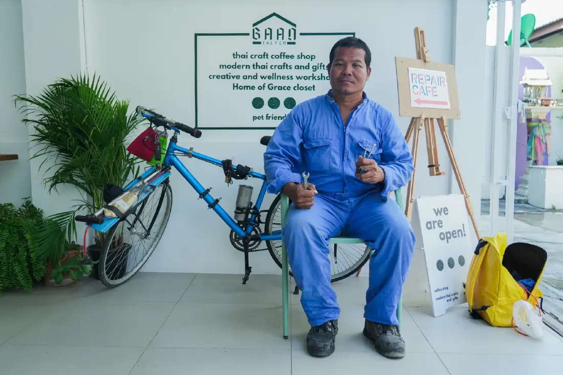 เบื้องหลัง 'นักซ่อม' แห่ง Repair Café คอมมูนิตี้ซ่อมข้าวของแห่งแรกในไทย