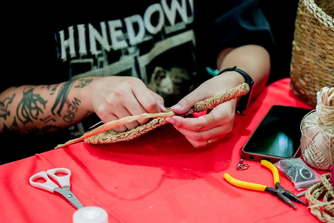 เบื้องหลัง 'นักซ่อม' แห่ง Repair Café คอมมูนิตี้ซ่อมข้าวของแห่งแรกในไทย