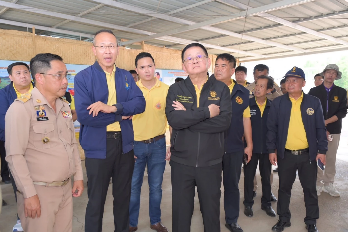 “รองนายกฯ ประเสริฐ”  ติดตามสถานการณ์น้ำจังหวัดสุโขทัย