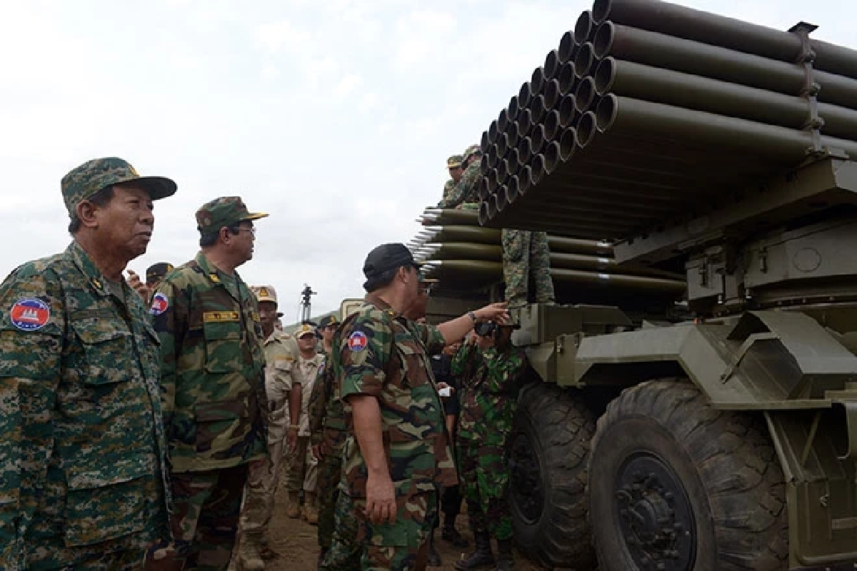 ทำความรู้จัก \'BM-21 Grad\' บีเอ็ม-21 แกรด อาวุธจากยุคสงครามเย็น  เครื่องยิงจรวดหลายลำกล้อง Credit ภาพ Nation TV