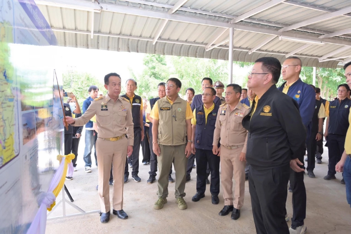 “รองนายกฯ ประเสริฐ”  ติดตามสถานการณ์น้ำจังหวัดสุโขทัย