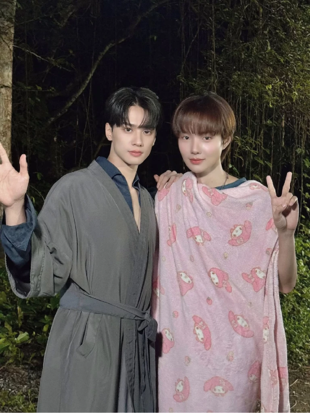 เก่ง-หฤษฎ์ บัวย้อย (ซ้าย) - น้ำปิง-นภัสกร ปิงเมือง (ขวา)