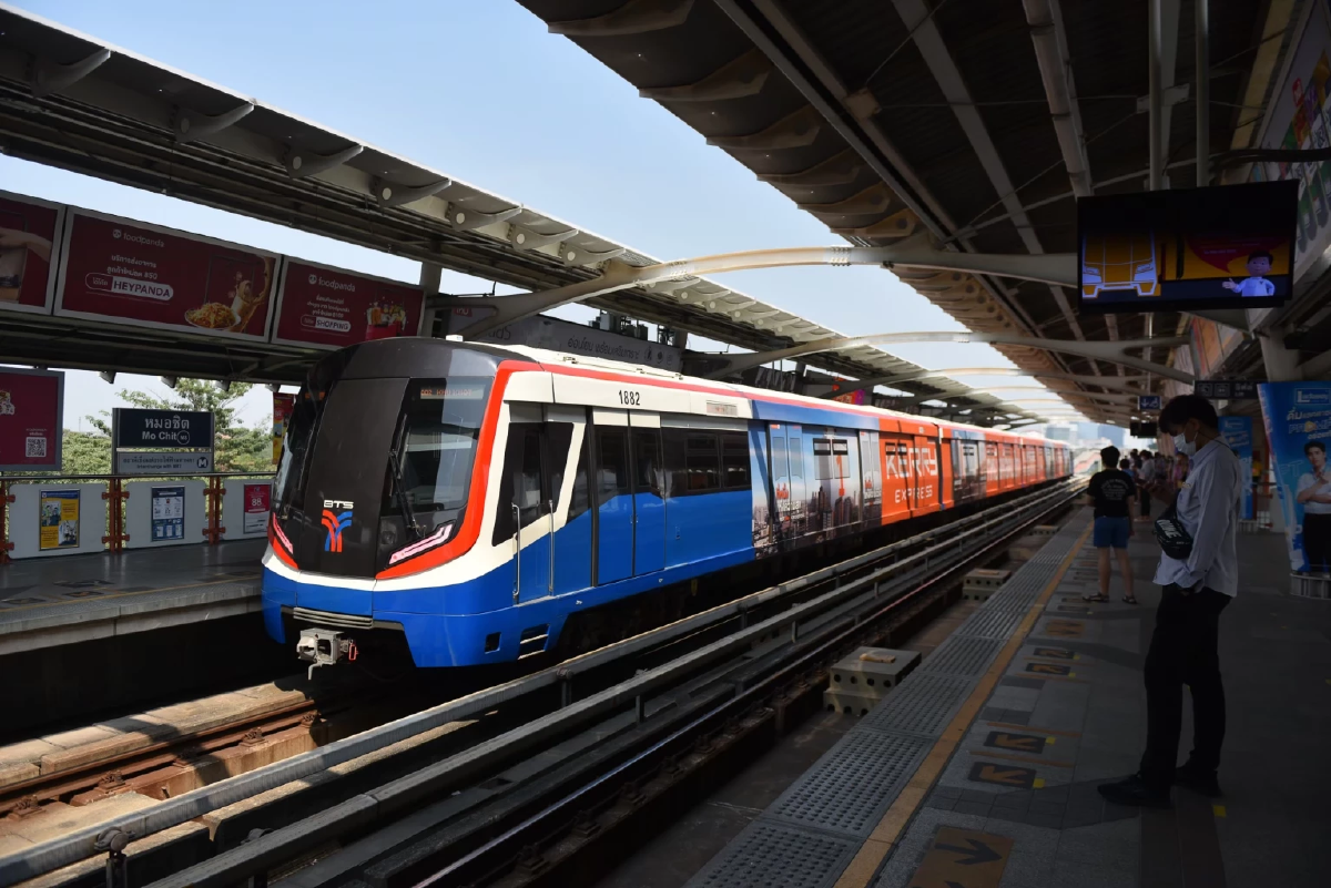 ‘รถไฟฟ้า 20 บาท’ ตลอดสาย สู่เมืองที่เป็นธรรม แต่..หวั่นบางกลุ่มถูกจำกัดสิทธิ