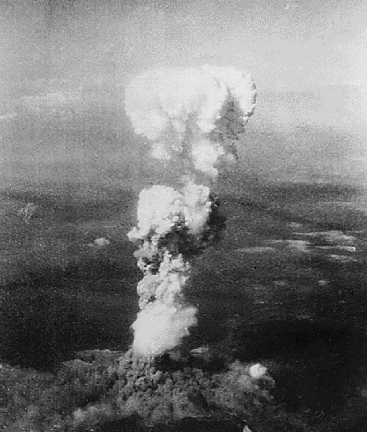 6 สิงหาคม 1945 สหรัฐฯ ทิ้งระเบิดปรมาณู  \'ลิตเติลบอย\' ลงกลาง ฮิโรชิมะ Credit ภาพ AFP