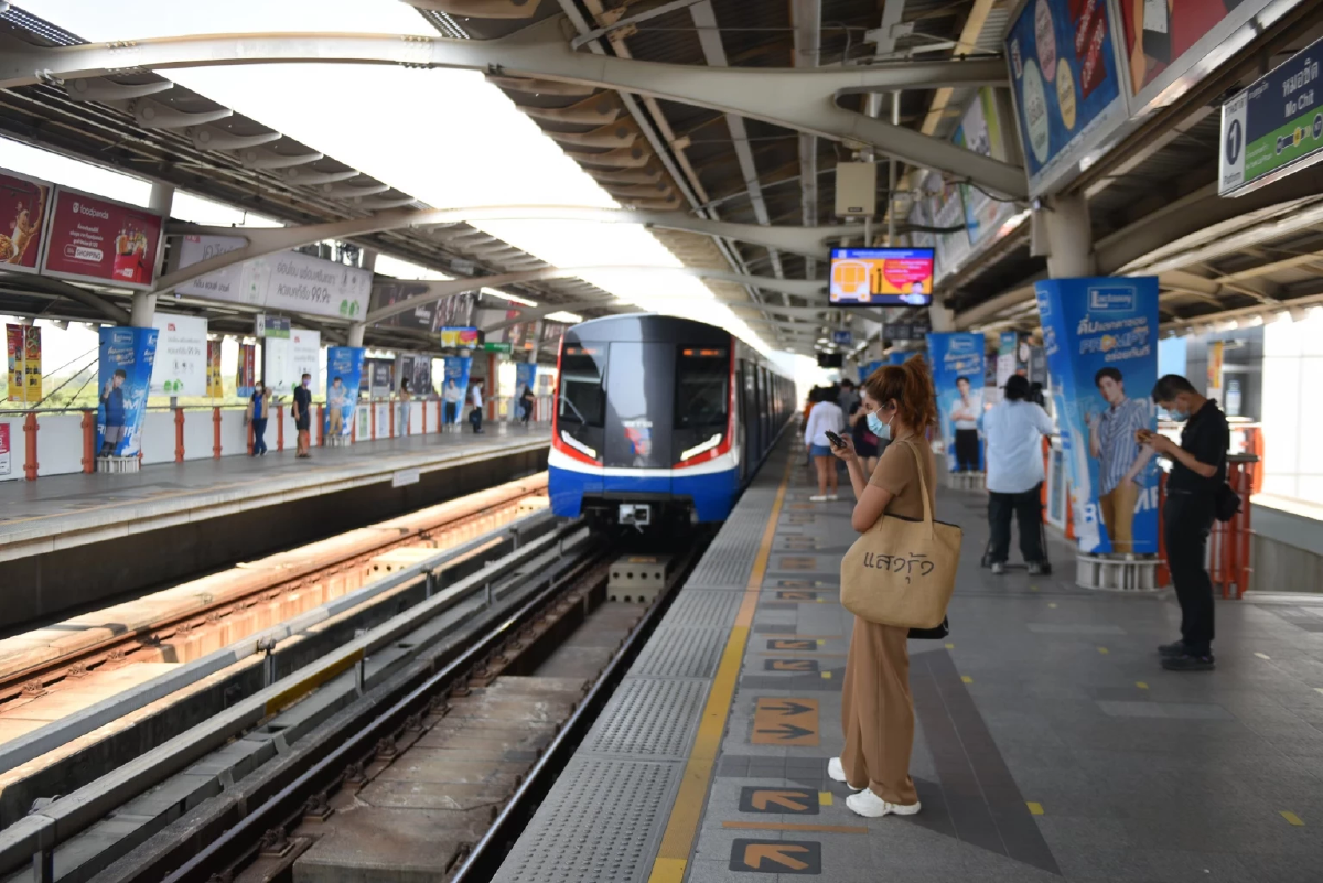‘รถไฟฟ้า 20 บาท’ ตลอดสาย สู่เมืองที่เป็นธรรม แต่..หวั่นบางกลุ่มถูกจำกัดสิทธิ