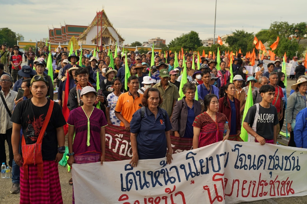 ขบวนคนจนจี้รัฐเร่งแก้ รธน.  สร้างหลักประกันด้านที่อยู่อาศัย