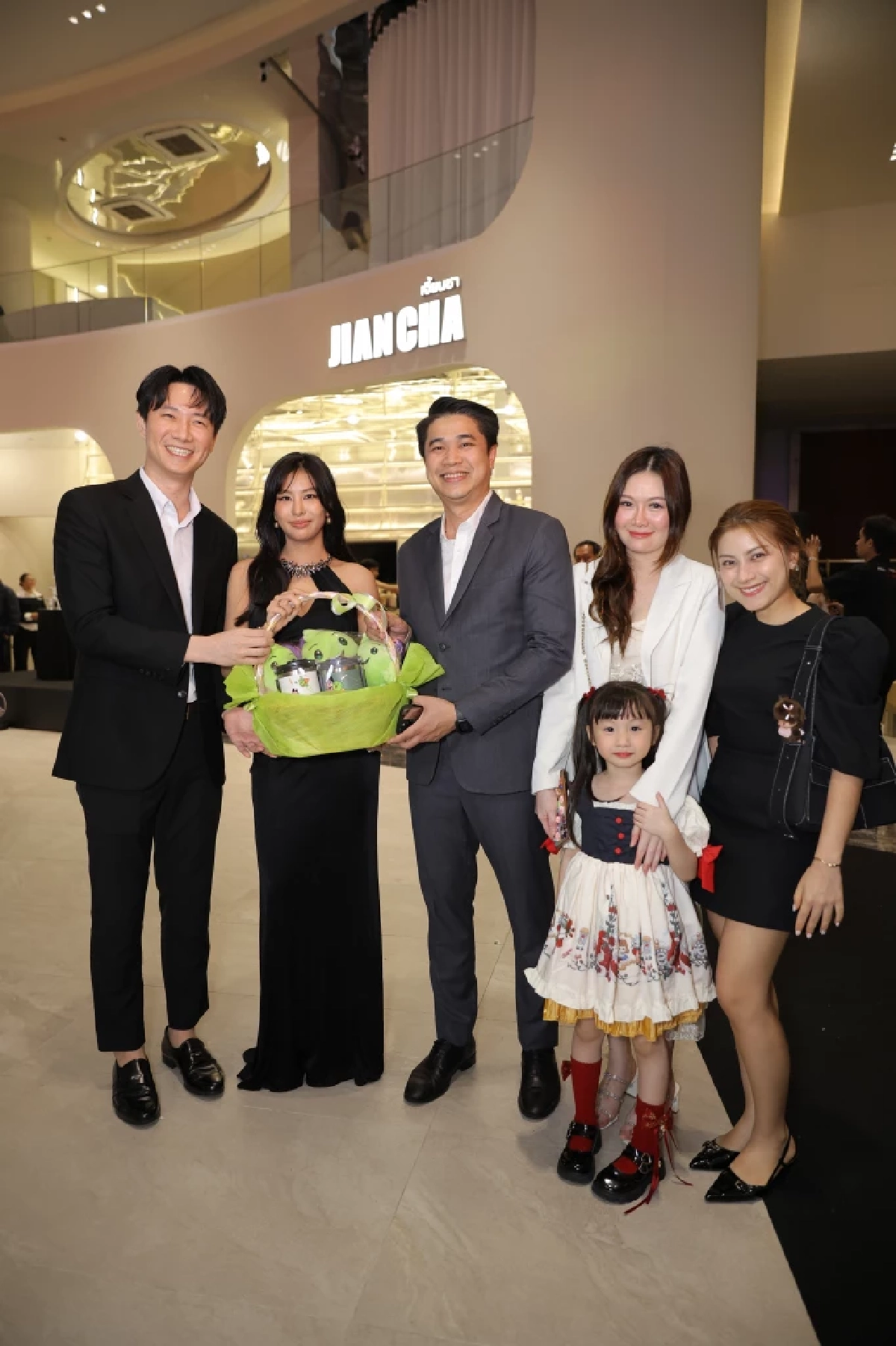 ‘เจี้ยนชา’ เปิดตัว Flagship Store แห่งใหม่ ณ สยามพารากอน