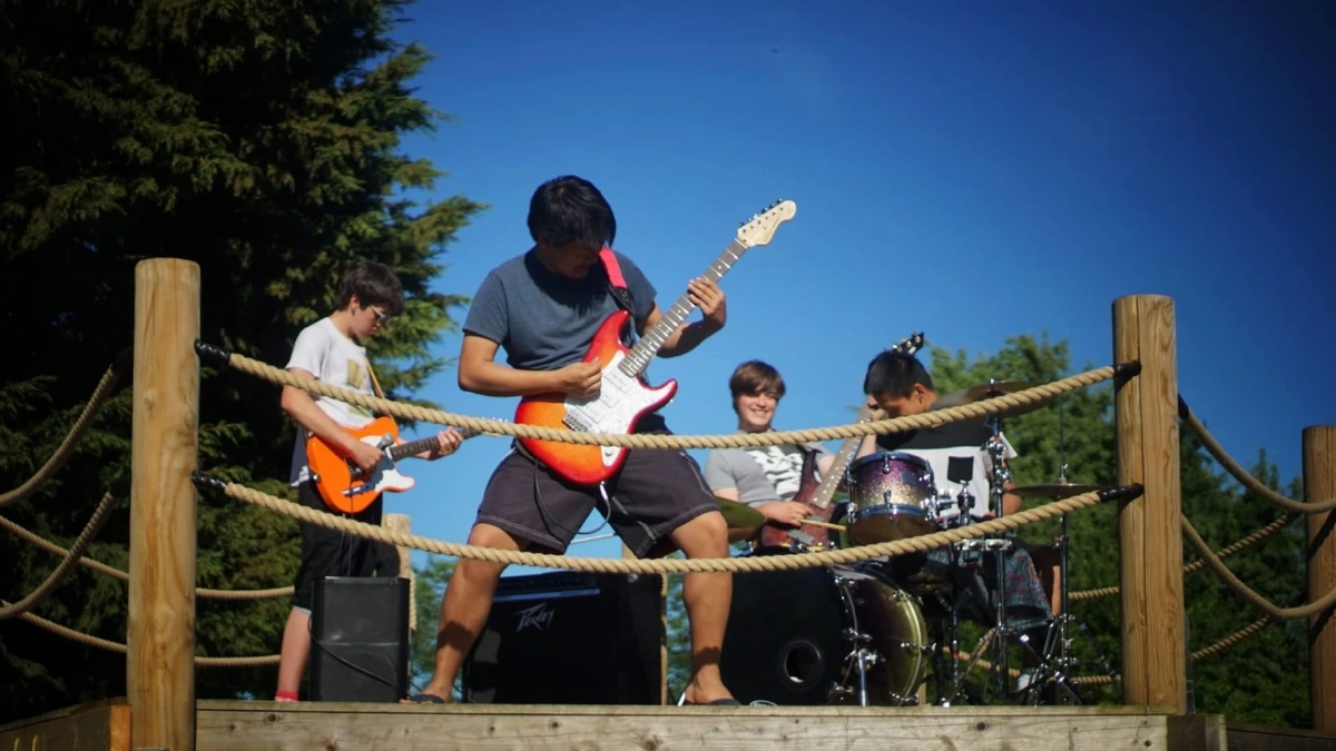 ให้เด็กตัดสินใจเอง ว่าอยากทำอะไร Summerhill โรงเรียนที่ไม่มีกฎเกณฑ์