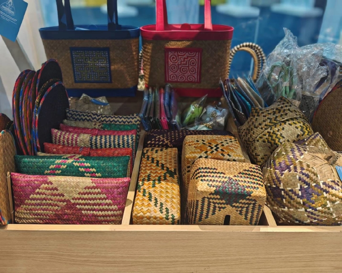 ‘ศิลปาชีพ’ Art & Craft  จากแรงบันดาลใจสู่..พระราชกรณียกิจ งานพรีเมียมระดับโลก