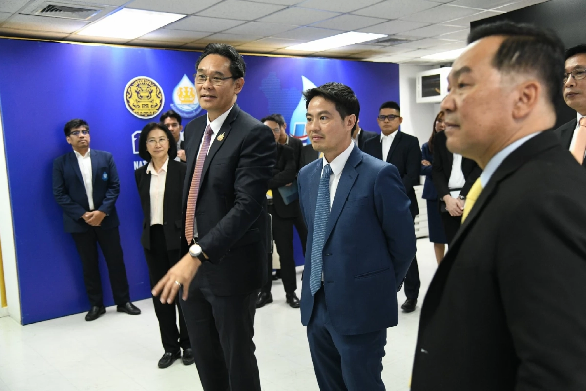 \"ชัชชาติ\" เตือนรับมือน้ำเหนือ-น้ำหนุน ระดับน้ำเทียบปี 54 เฝ้าระวัง 9-10 ต.ค.