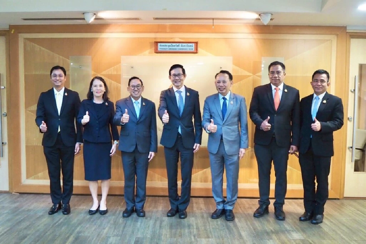 เปิดผลงานครึ่งเดือน \'อรรถพล\' รมว.พลังงาน ย้ำงานเสร็จใน 4 เดือน