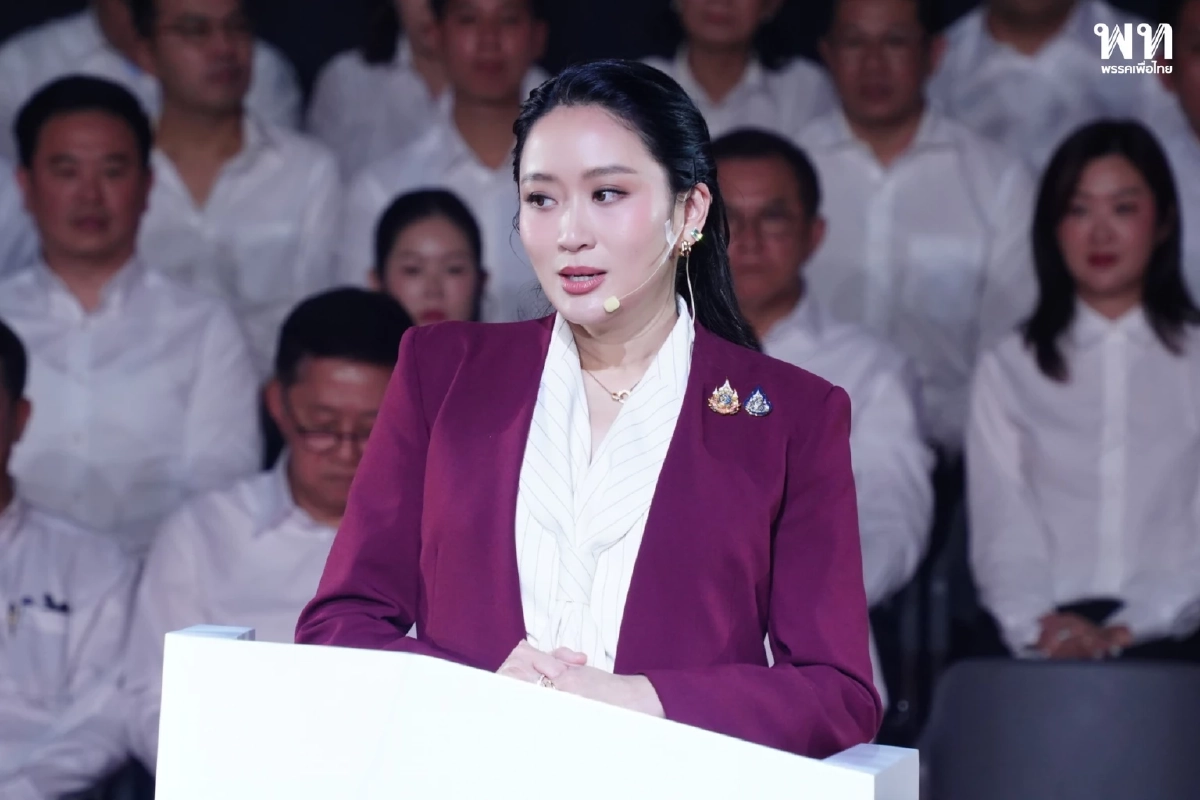 \"แพทองธาร\" ลาออกหัวหน้าพรรคเพื่อไทย ยุทธศาสตร์ \"ตัดไฟแต่ต้นลม\"?