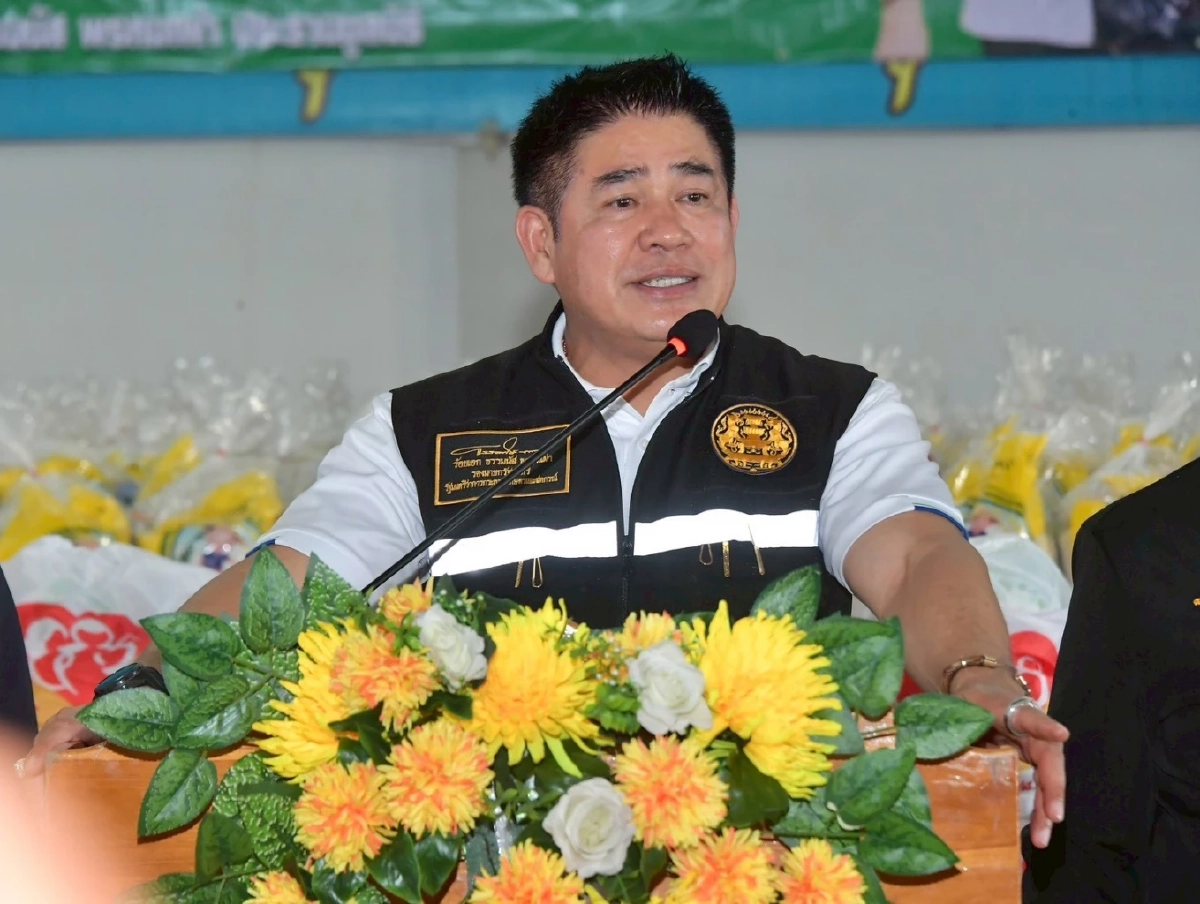 “ธรรมนัสฯ” นำทีม กระทรวงเกษตรและสหกรณ์ รุดช่วยเหลือ ผู้ประสบภัยอำเภอชุมแสง