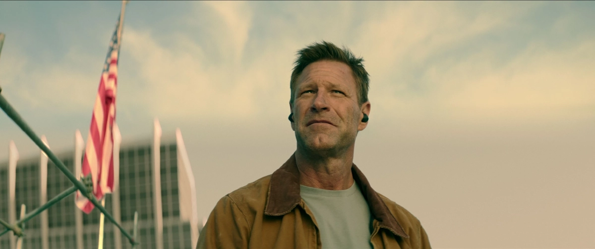 จารชนคนพันธุ์เดือด (The Bricklayer)