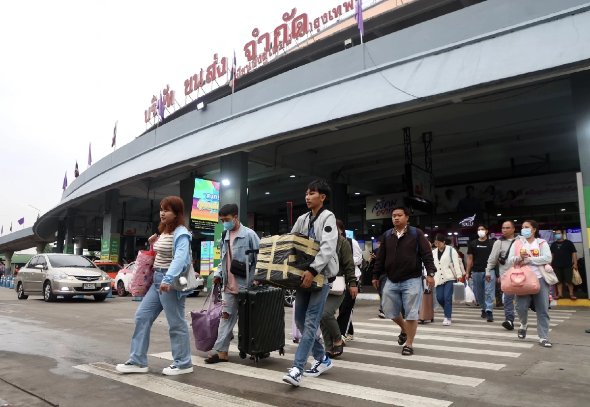 Ghost Me Free Wifi หรือเราทุกคน...ต่างเป็นผีในเมืองเทพสร้างแห่งนี้