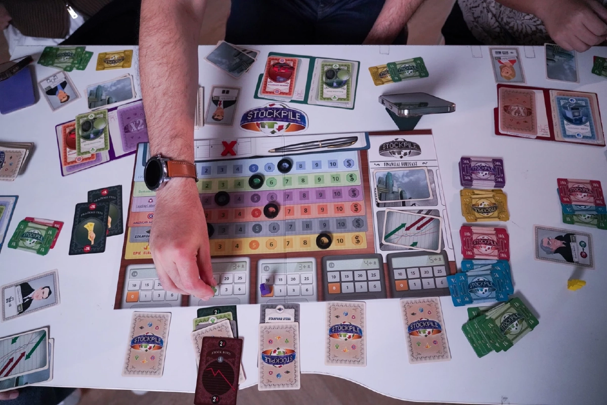 แบงค์ Finnomena กับแนวคิดบอร์ดเกม ห้องเรียนการเงินที่ได้ทำจริง