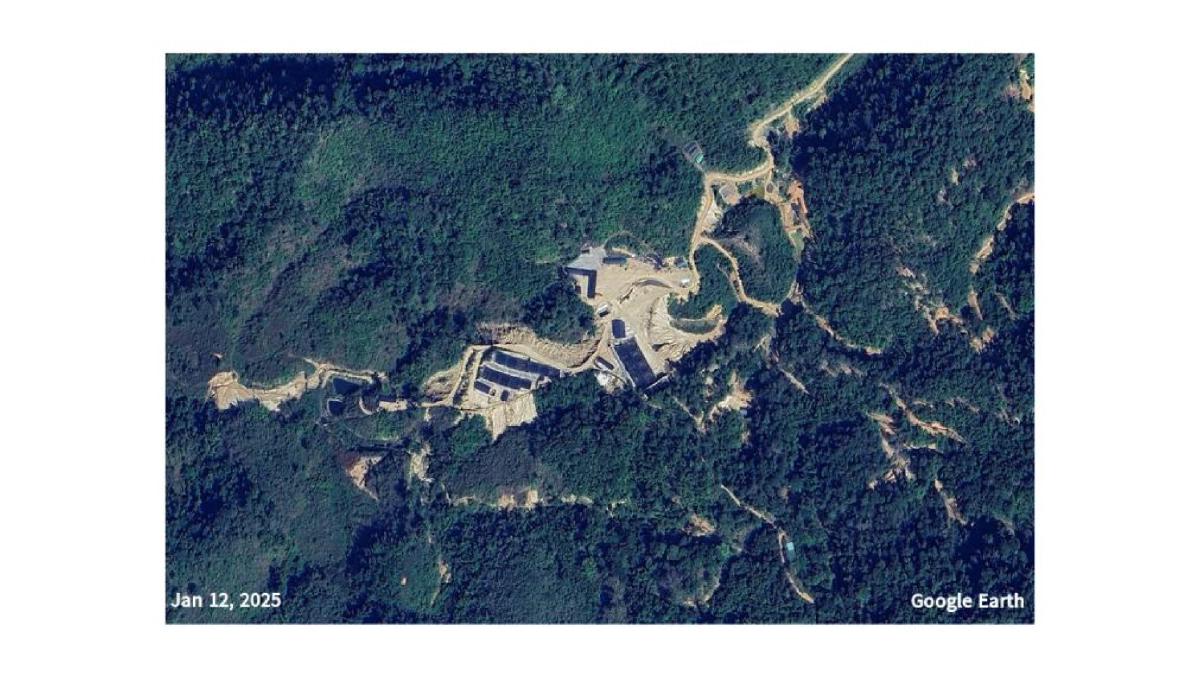 เหมืองแร่แรร์เอิรธ์ ด้านตะวันตกของแม่น้ำกก Cr.มูลนิธิสิทธิมนุษยชนไทใหญ่