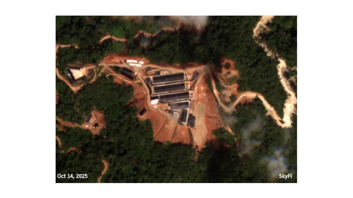 เหมืองแร่แรร์เอิรธ์ ด้านตะวันตกของแม่น้ำกก Cr.มูลนิธิสิทธิมนุษยชนไทใหญ่