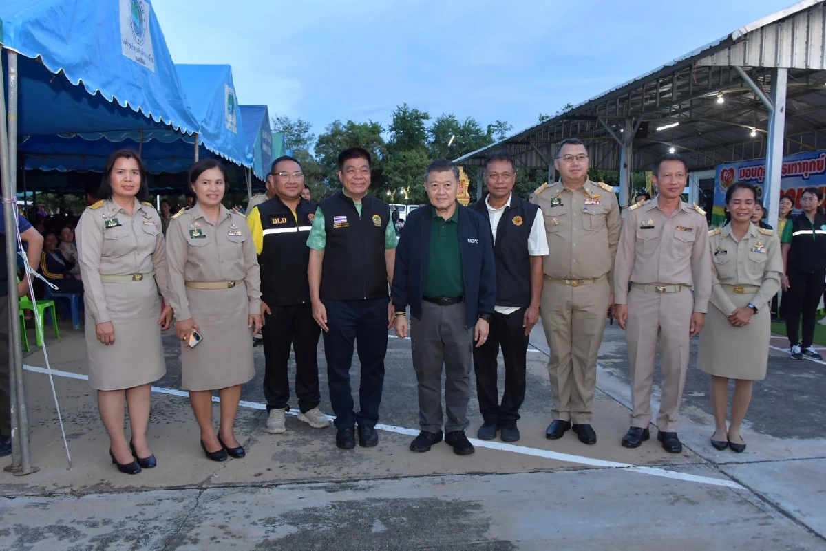 “ธรรมนัสฯ” นำทีม กระทรวงเกษตรและสหกรณ์ รุดช่วยเหลือ ผู้ประสบภัยอำเภอชุมแสง